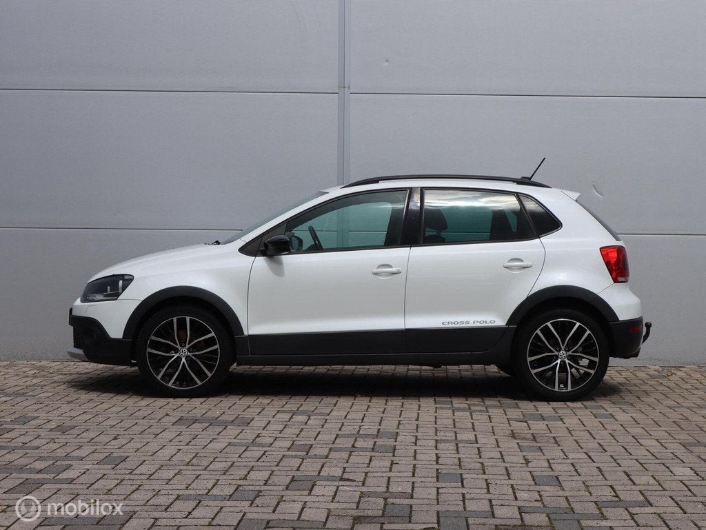 Volkswagen Polo 1.2 TSI Cross PDC Trekhaak Clima Cruise Stoe, Voorwielaandrijving, Euro 5, Zwart, Wit