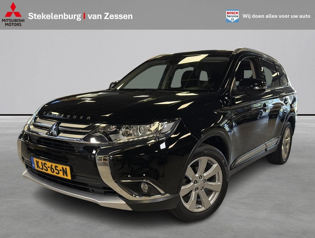 Mitsubishi Outlander 2.0 Limited Trekhaak, Auto's, Mitsubishi, Voorwielaandrijving, 1998 cc, Stof, 4 cilinders