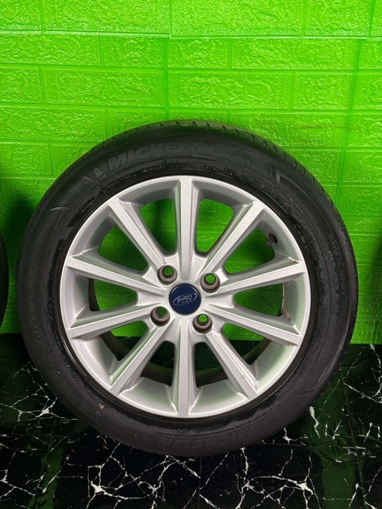 Originele Ford Fiesta velgen 16" 4x108 zomerset  michelin, Auto-onderdelen, Banden en Velgen, Niet ingevuld, Gebruikt, 16 inch