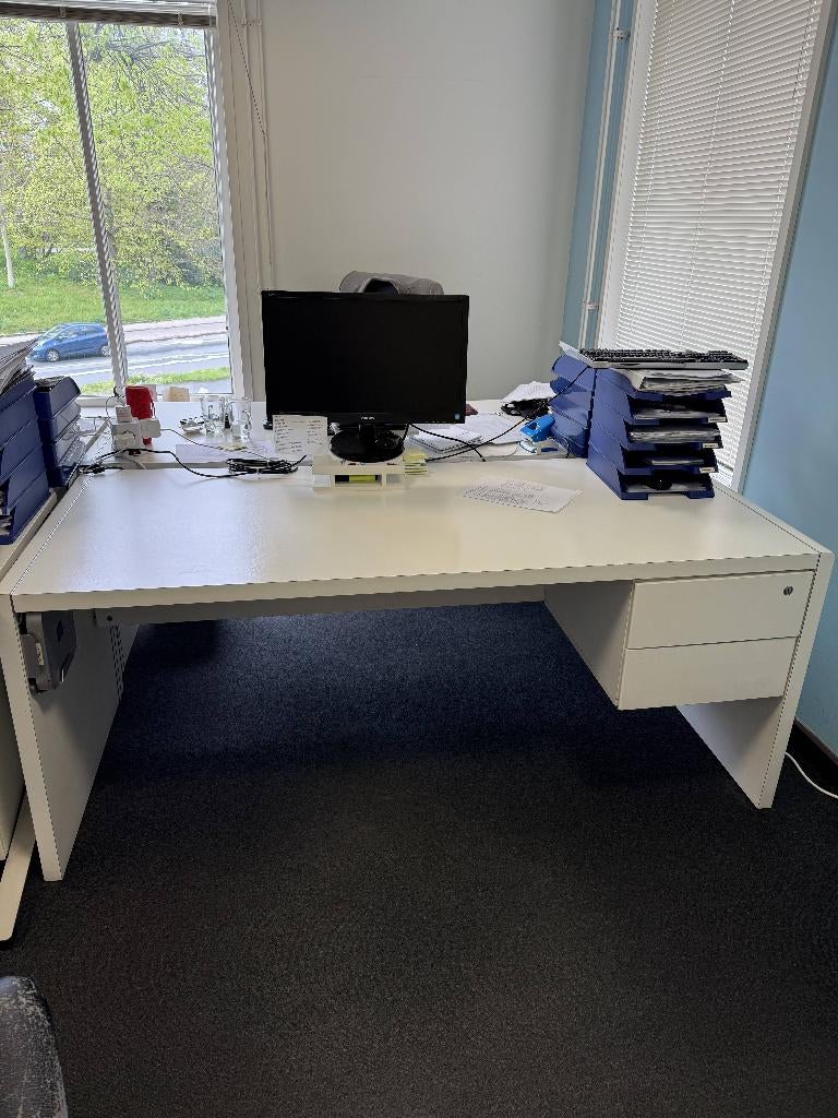 bureau's gratis op te halen, Huis en Inrichting, Bureaus, Ophalen, Gebruikt, Overige merken, Computerbureau