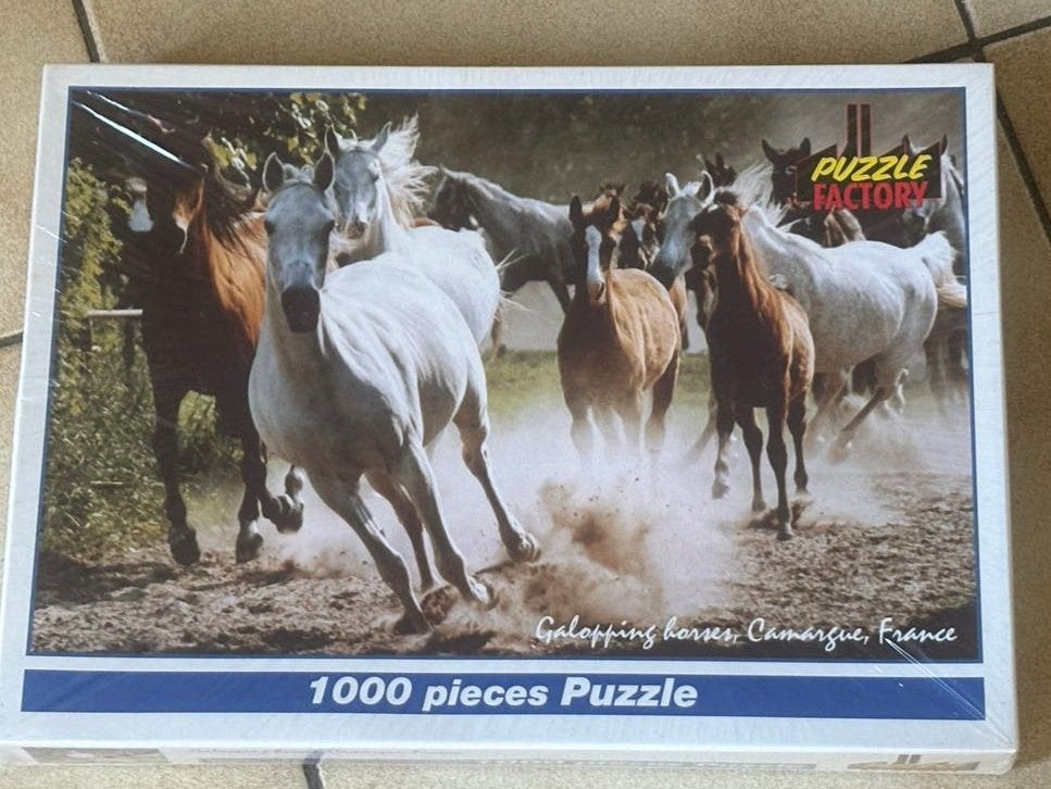 NIEUW - Puzzel kudde paarden 1000 stukjes, Ophalen of Verzenden, 500 t/m 1500 stukjes, Nieuw, Legpuzzel