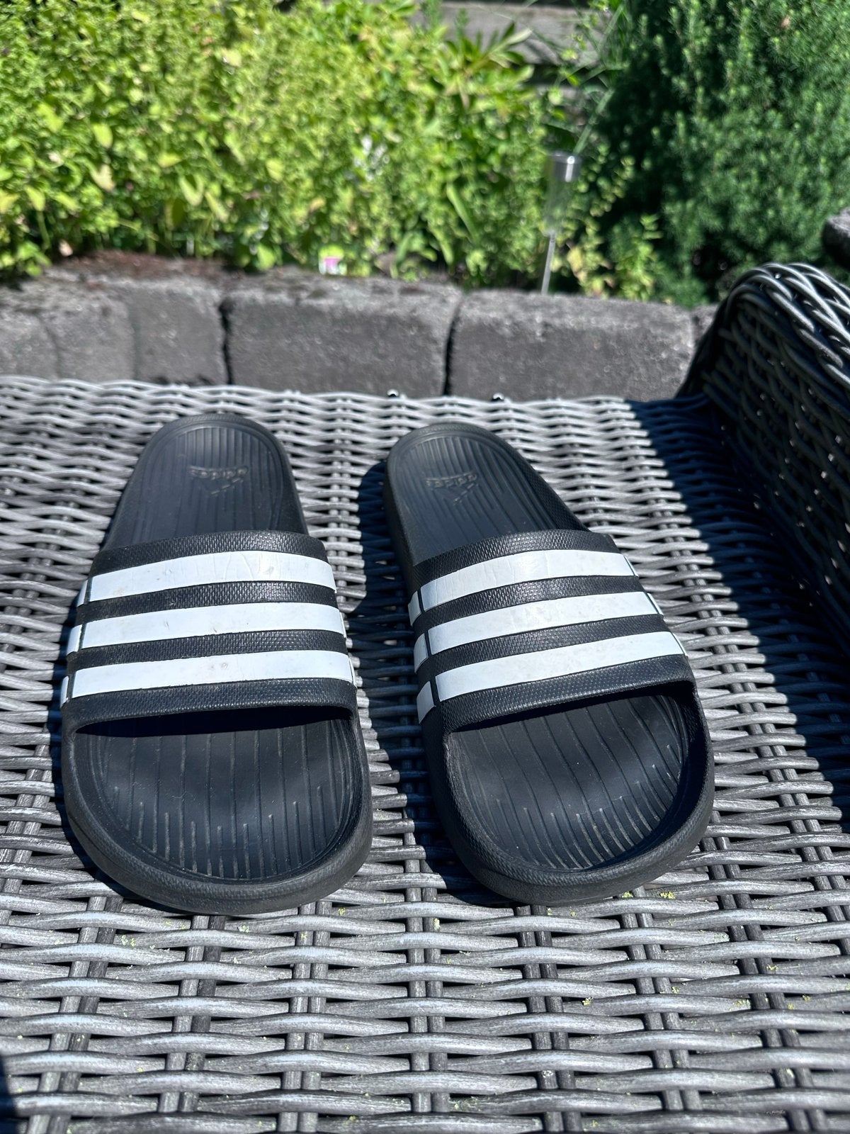 Adidas badslippers, Kleding | Heren, Schoenen, Ophalen, Zo goed als nieuw, Zwart