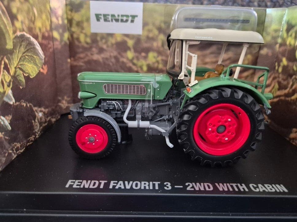 Fendt Favorit 3 - 2WD met cabine schaalmodel, Ophalen of Verzenden, Zo goed als nieuw, Overige typen, Overige merken