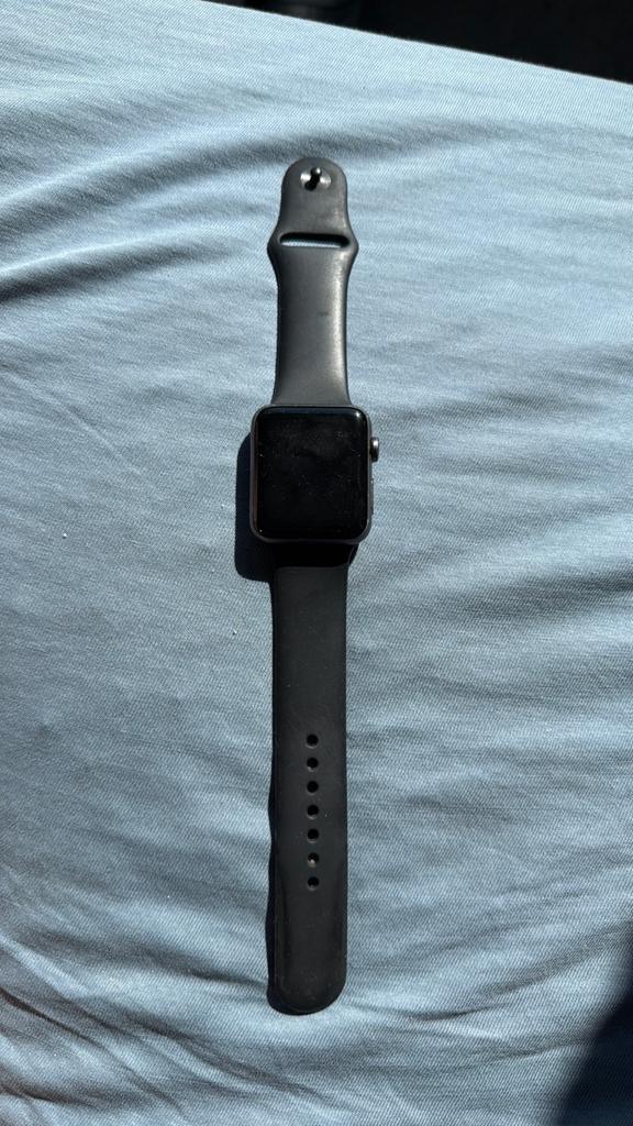 Apple watch series 3, 42mm, Sieraden, Tassen en Uiterlijk, Smartwatches, Zwart, IOS, Ophalen of Verzenden, Zo goed als nieuw