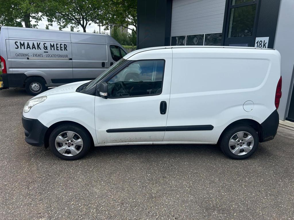Fiat Doblò Cargo 1.3 MultiJet airco motor lagersl/licht/hoo, Voorwielaandrijving, Euro 5, Stof, Gebruikt