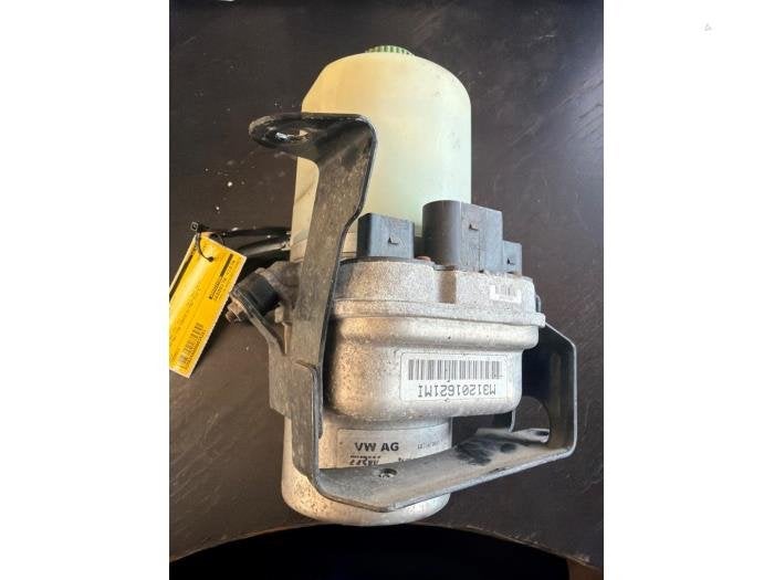 Stuurbekrachtiging Pomp van een Volkswagen Polo, Gebruikt, -, Volkswagen, -