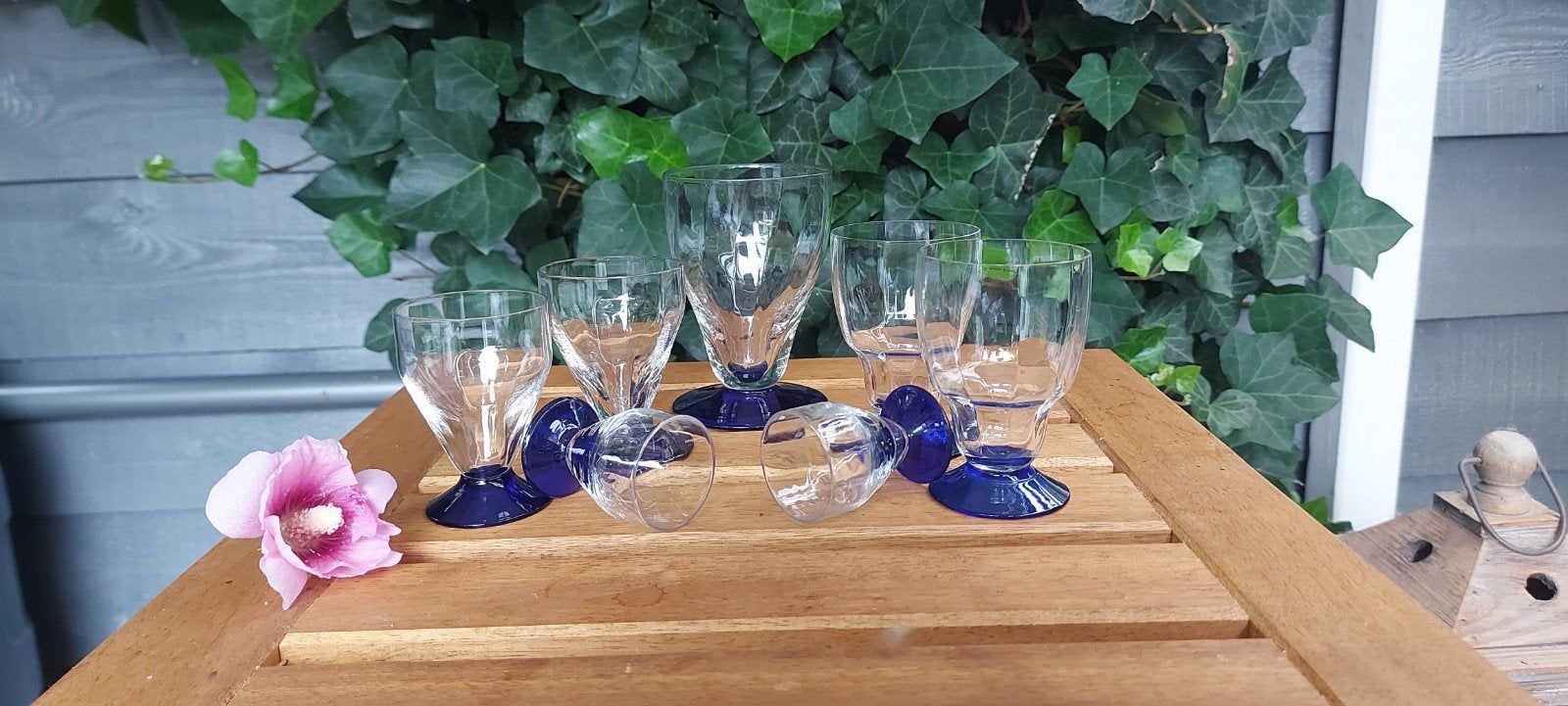 Set franse antieke glaasjes met prachtig diepblauwe voet, Ophalen of Verzenden