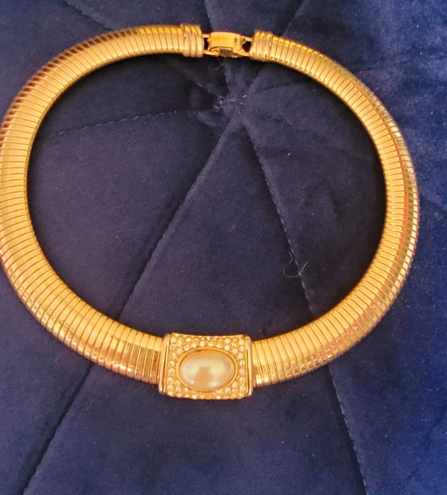 Gouden choker ketting met parel en strass, vergoud 18k, Overige materialen, Met edelsteen, Ophalen of Verzenden, Zo goed als nieuw