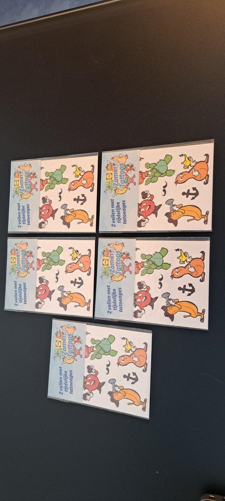 Tattoo stickers.
Per pakje zitten er 2 vellen in., Ophalen of Verzenden, Nieuw, Meerdere stickers
