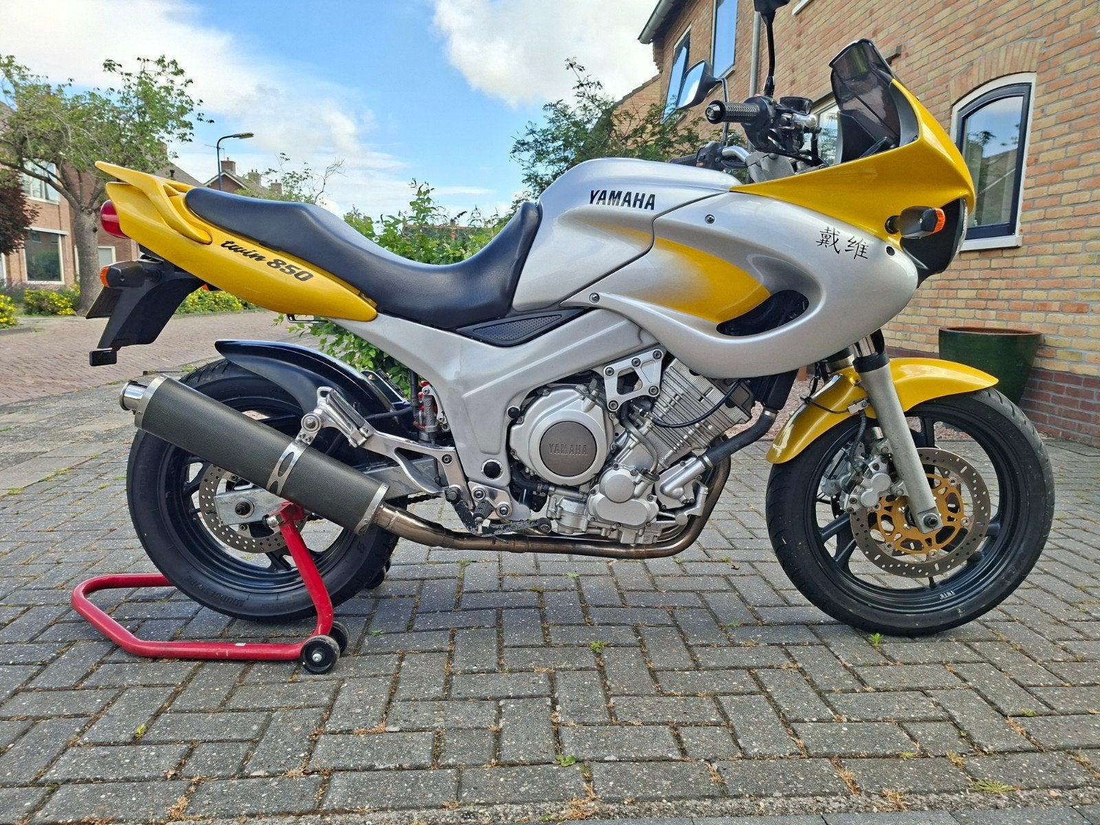 Yamaha TDM850 Nieuwe achterband, verse olie/filter., Motoren, Motoren | Yamaha, 2 cilinders, Sportuitlaat, Occasion, Motorrijbewijs A