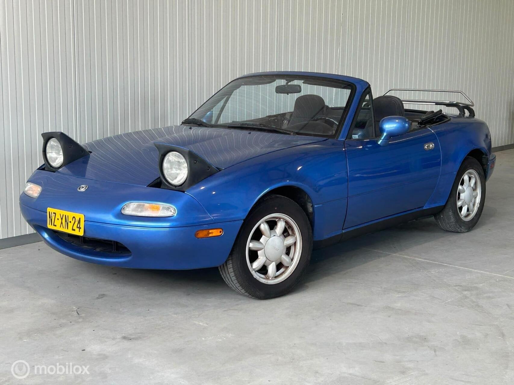 Mazda MX-5 Miata 1.8i Automaat Laguna Blue, Achterwielaandrijving, Gebruikt, 4 cilinders, Cabriolet