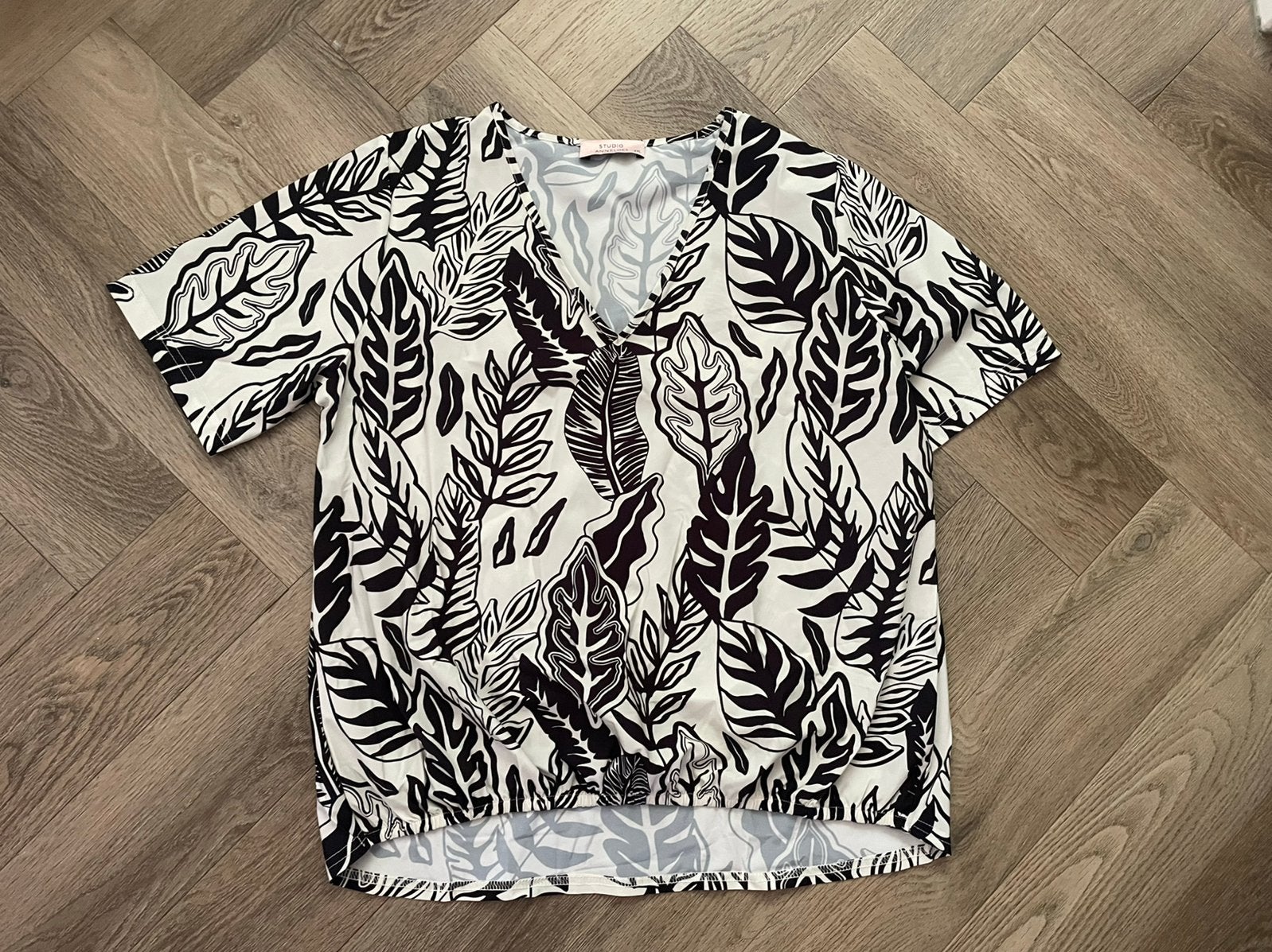 Studio Anneloes Vicky top kleur kit leaf travelstof mt XXL, Kleding | Dames, Tops, Zwart, Maat 46/48 (XL) of groter, Ophalen of Verzenden