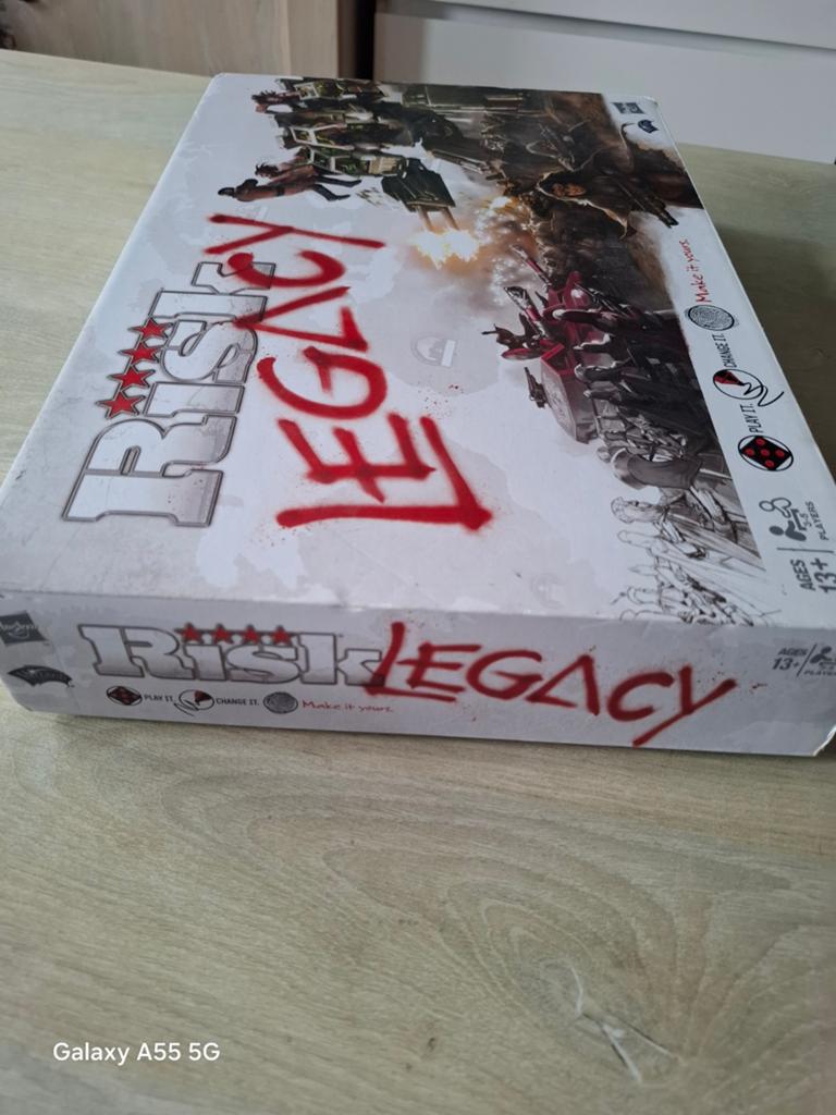 Risk Legacy Bordspel - Unieke Ervaring!, Gebruikt, 1027 Newport Ave, Pawtucket, RI 02861, USA, Ophalen of Verzenden, Drie of vier spelers