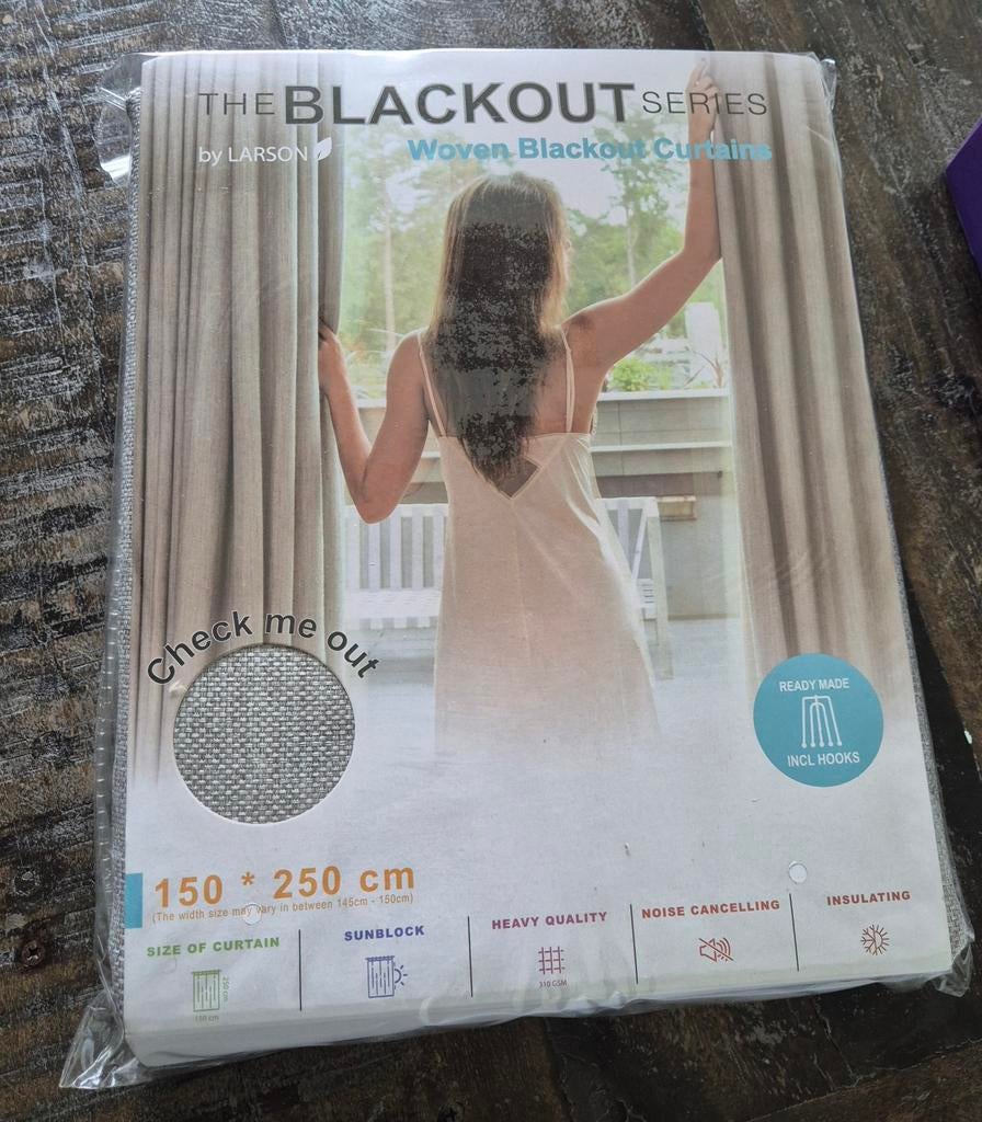 2x Larson The Blackout Series Gordijn 150x250 cm, 100 tot 150 cm, 200 cm of meer, Modern, verduisterend, Nieuw