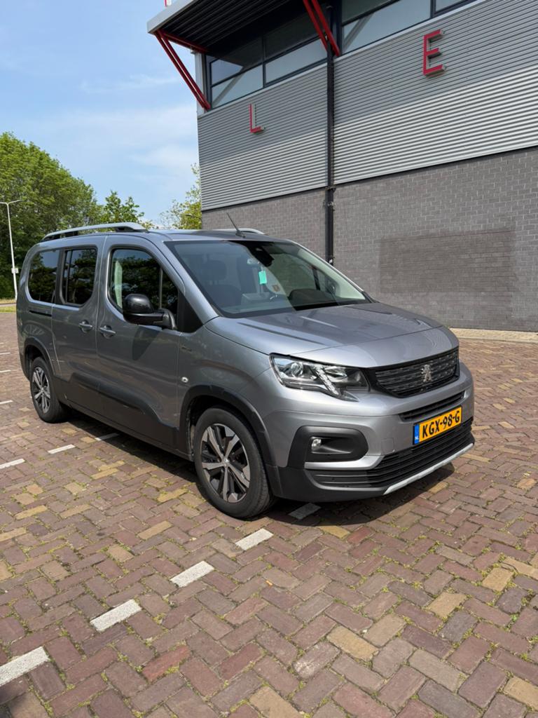 Peugeot Rifter 1.5 Bluehdi 130pk GT line  7pl 2019, Auto's, Peugeot, 1250 kg, 4 cilinders, 7 stoelen, 1515 kg
