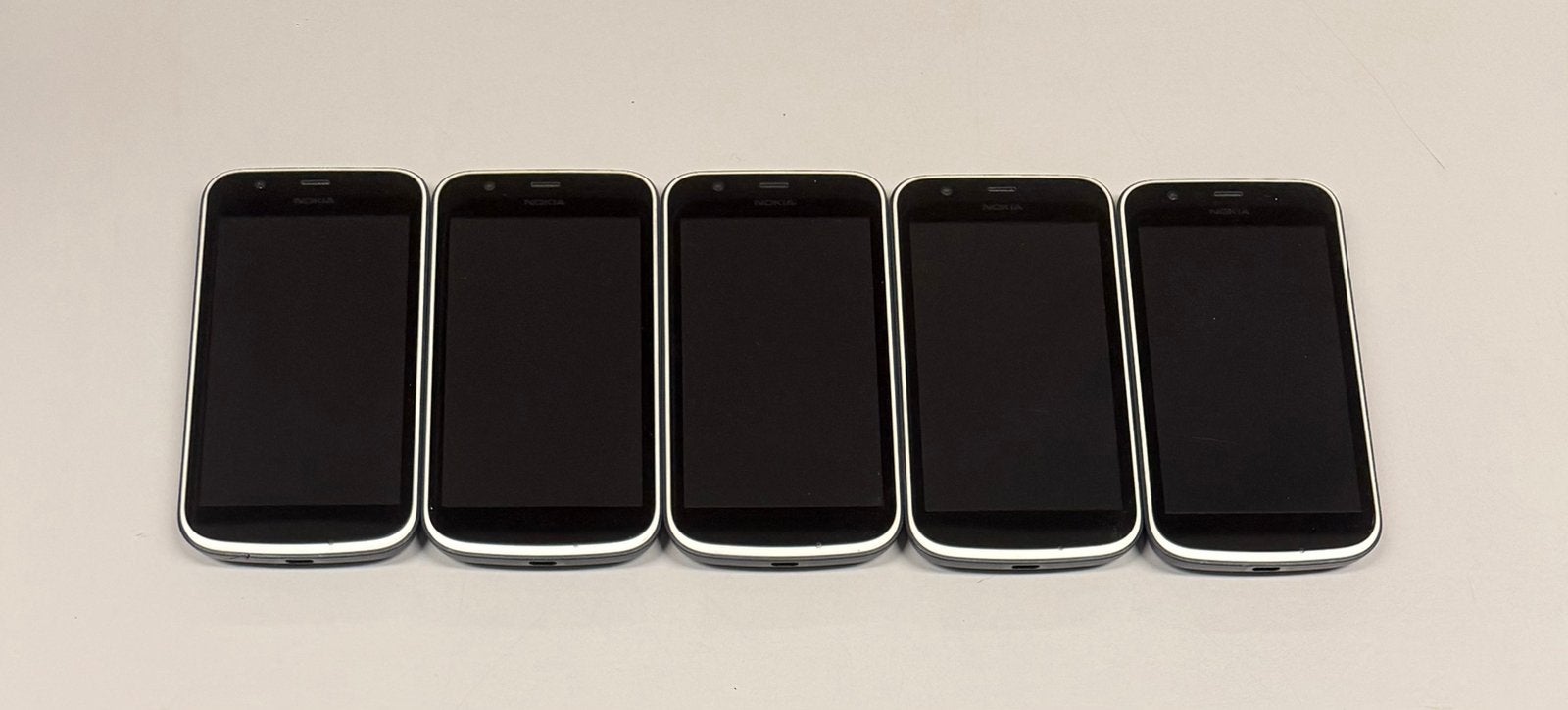 NOKIA 1 DARK BLUE (5X), Gebruikt, Blauw, Touchscreen, 3 tot 6 megapixel