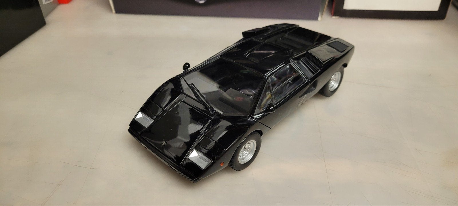 Kyosho Lamborghini Countach LP400, Ophalen of Verzenden, Zo goed als nieuw, Auto, Kyosho