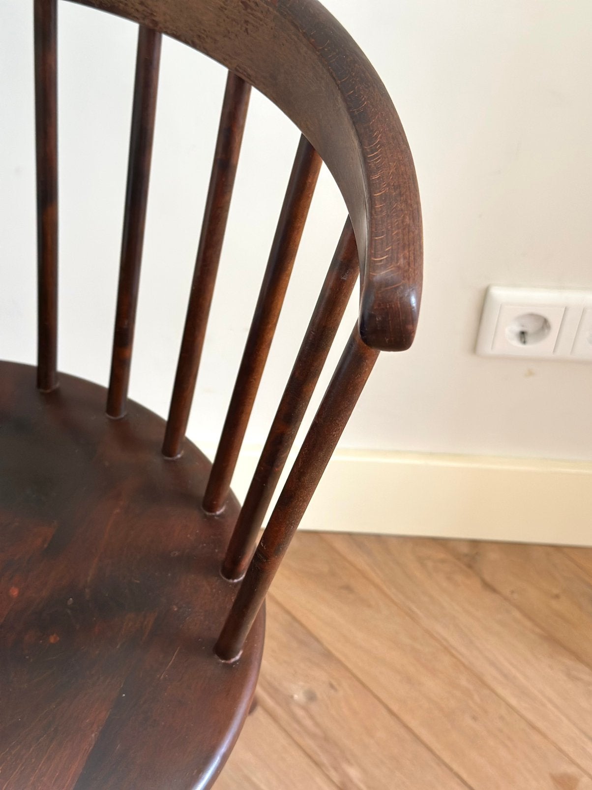 Vintage spijlen stoel Yngve Ekstrom jaren 50/60 hout design, Huis en Inrichting, Stoelen, Ophalen, Gebruikt, Bruin, Vintage