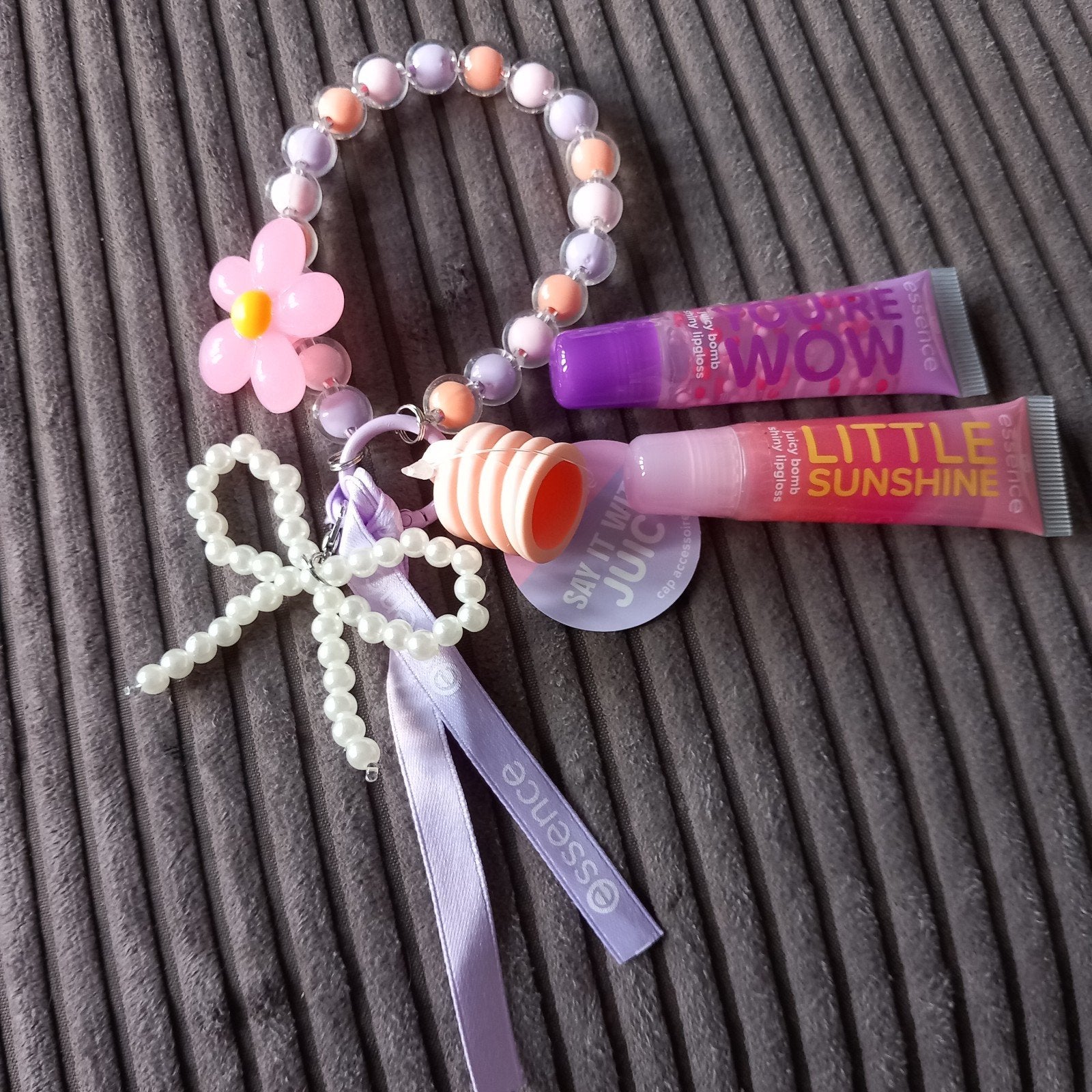 2+1 GRATIS Essence limited edition juicy bomb, Nieuw, Ophalen of Verzenden, Make-up, Overige kleuren