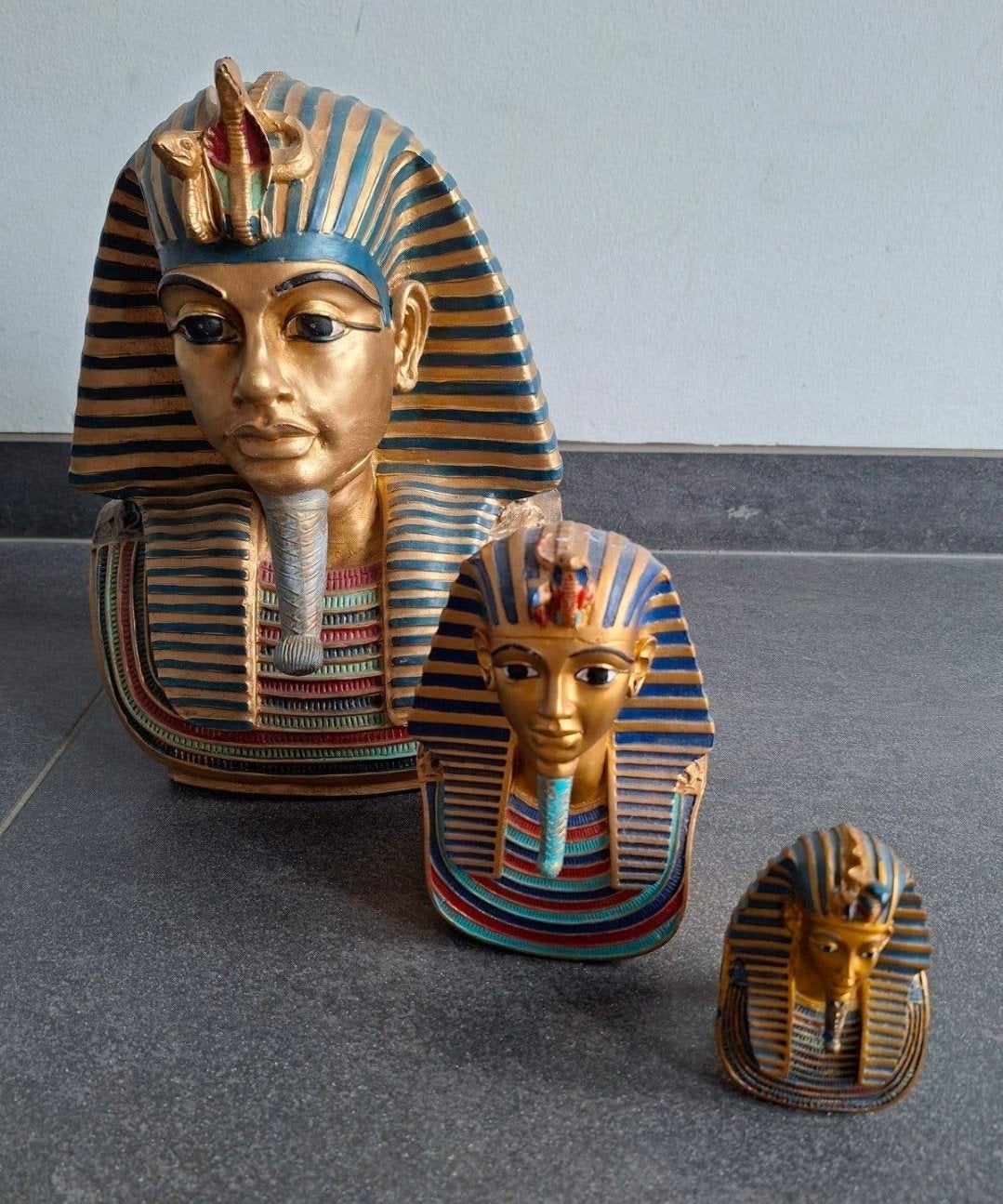 Set van 3 Toetanchamon beelden - Egyptische kunst, Ophalen of Verzenden, 20 - 50 cm, Beeld, Composieten