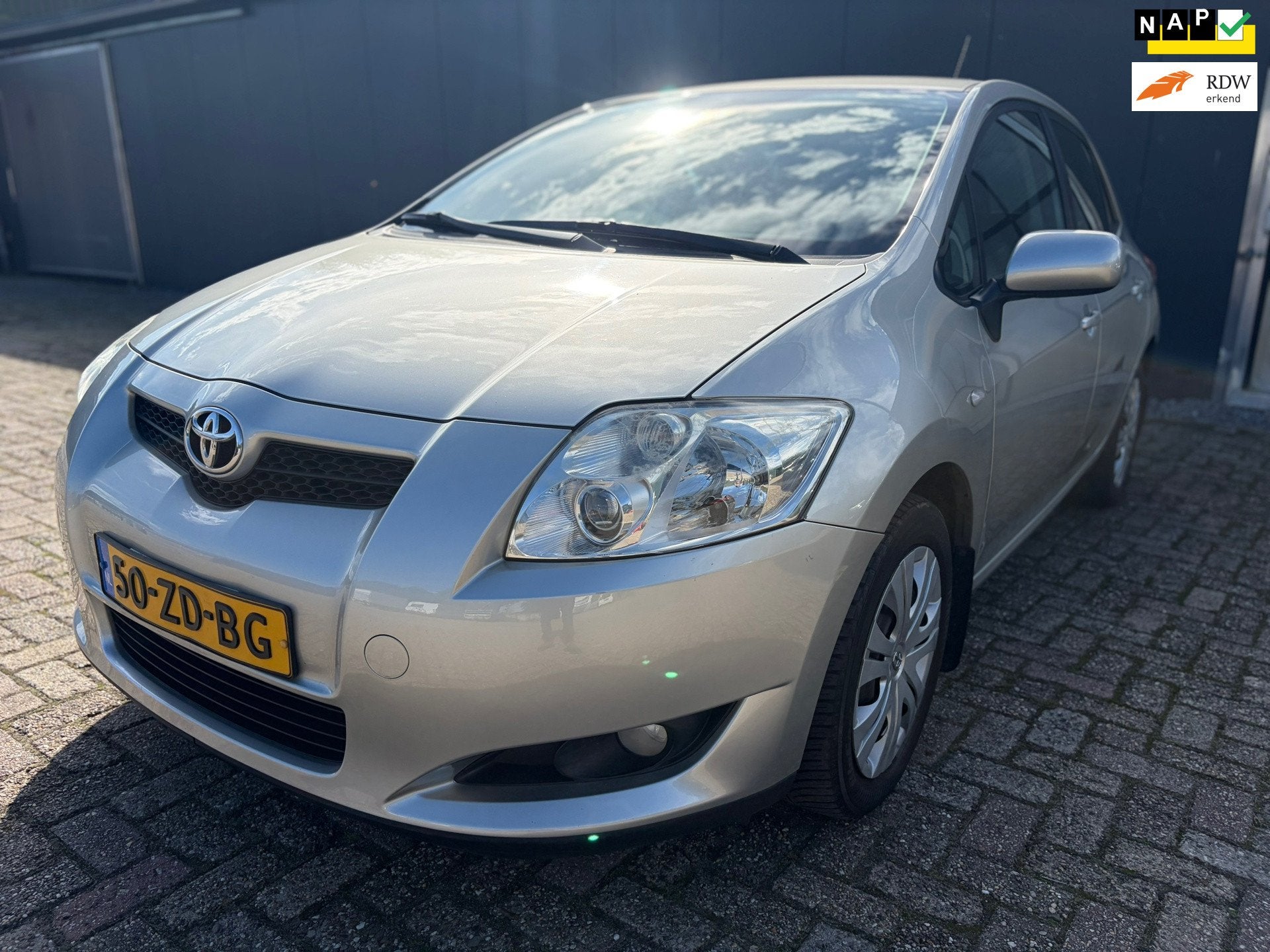 Toyota Auris 1.4-16V Sol/DEALER ONDH/Carplay/Android/NAP!, Voorwielaandrijving, Dealer onderhouden, Gebruikt, 4 cilinders