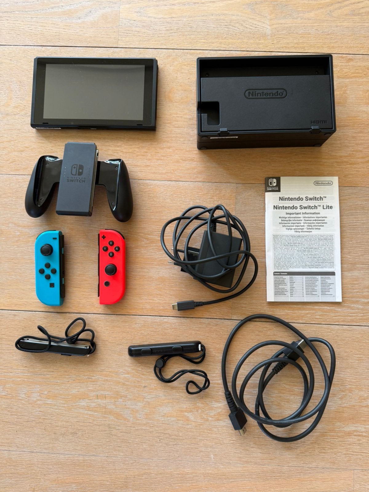 Nintendo Switch, Ophalen of Verzenden, Zo goed als nieuw, Switch Original
