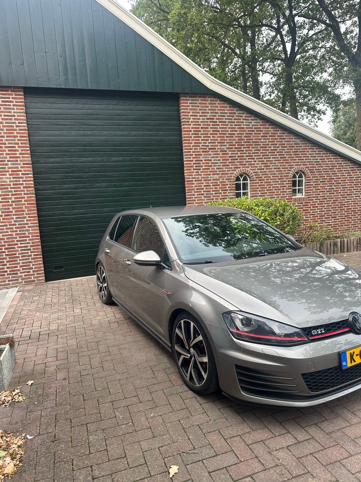 Volkswagen Golf 2.0 TSI 162KW 5D 2014 Grijs, Voorwielaandrijving, Multifunctioneel stuurwiel, 4 cilinders, 1984 cc