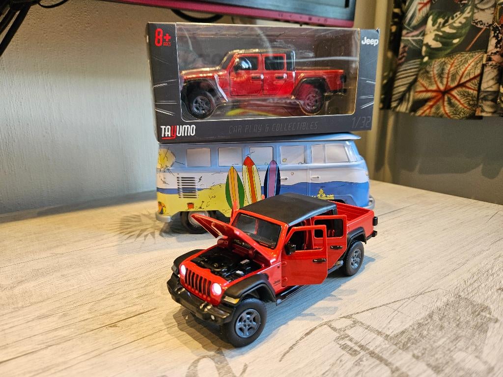 Tayumo Jeep Wrangler Gladiator Pickup 1:32 Siku-schaal Rood, Ophalen of Verzenden, Nieuw, Auto