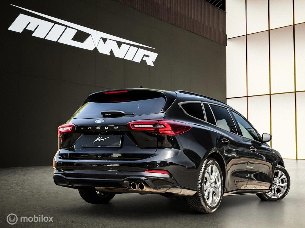 Ford Focus Wagon 1.0 EcoBoost Hybrid ST Line | VOL!, Auto's, Ford, Gebruikt, Zwart, Zwart, 155 pk