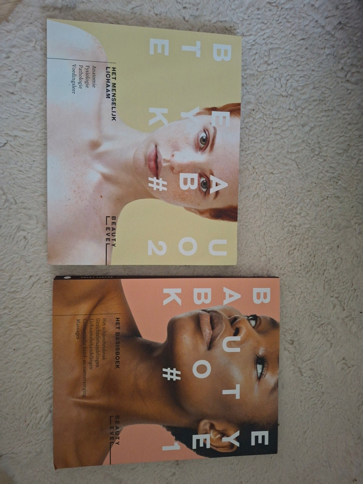 Boeken schoonheidsspecialiste Firda Leeuwarden, Boeken, Ophalen of Verzenden, Zo goed als nieuw, MBO