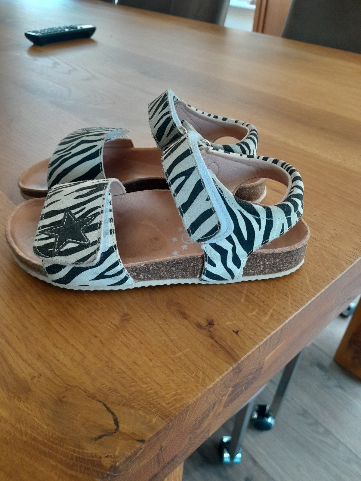 Leuke zebraprint sandalen, Muyters maat 31, Gebruikt, Jongen of Meisje, Schoenen, Ophalen of Verzenden