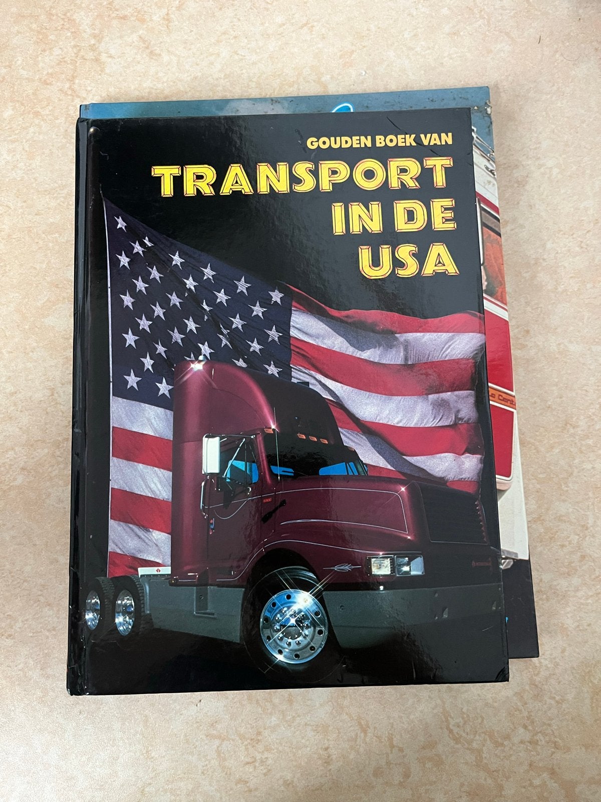 Truckstar: Gouden Boek van Transport in de USA, Ophalen of Verzenden, Zo goed als nieuw, Vrachtwagen