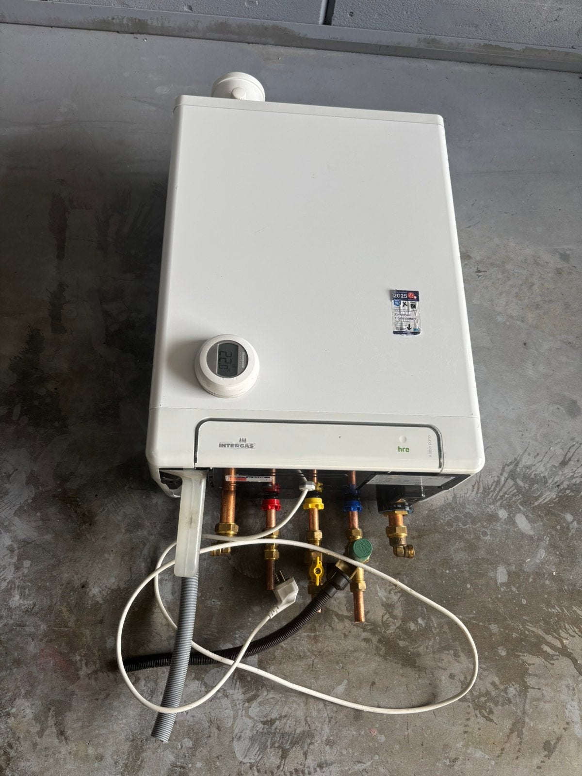 Intergas cv ketel van 2022 met thermostaat, Ophalen, Geiser, Minder dan 20 liter, Minder dan 3 jaar oud