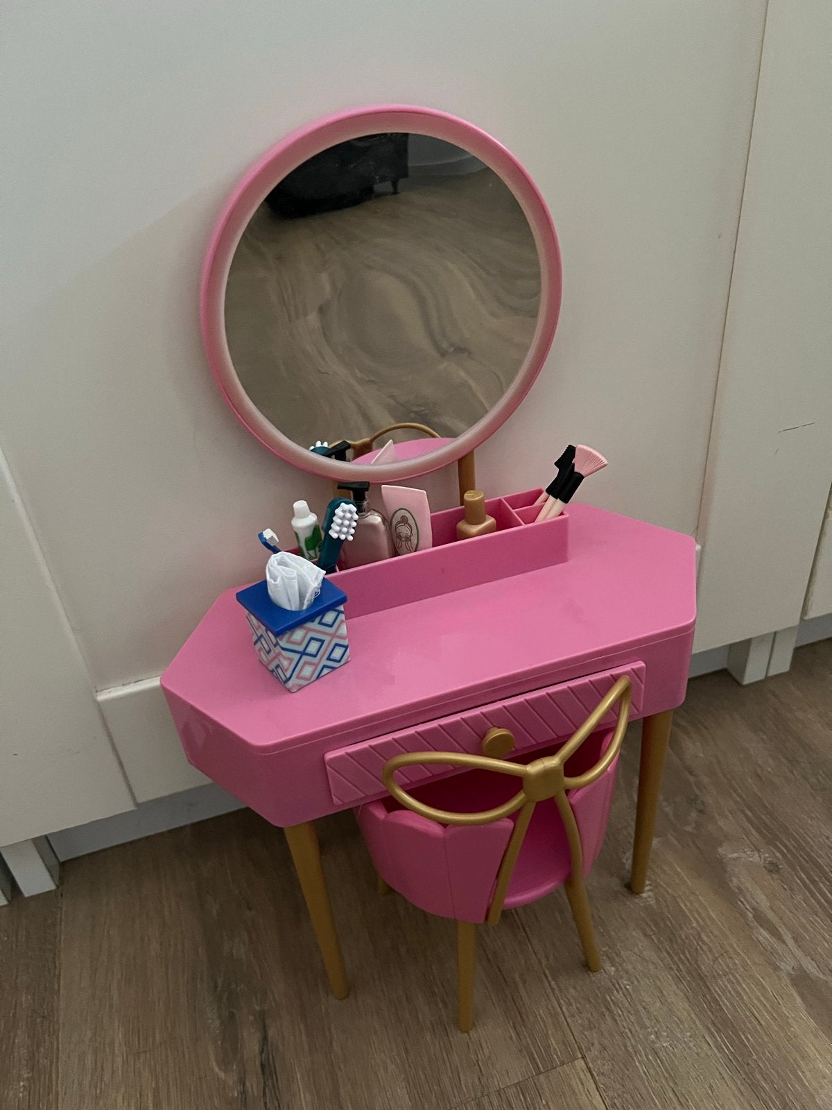 Our Generation roze kaptafel., Ophalen, Zo goed als nieuw, Meisje