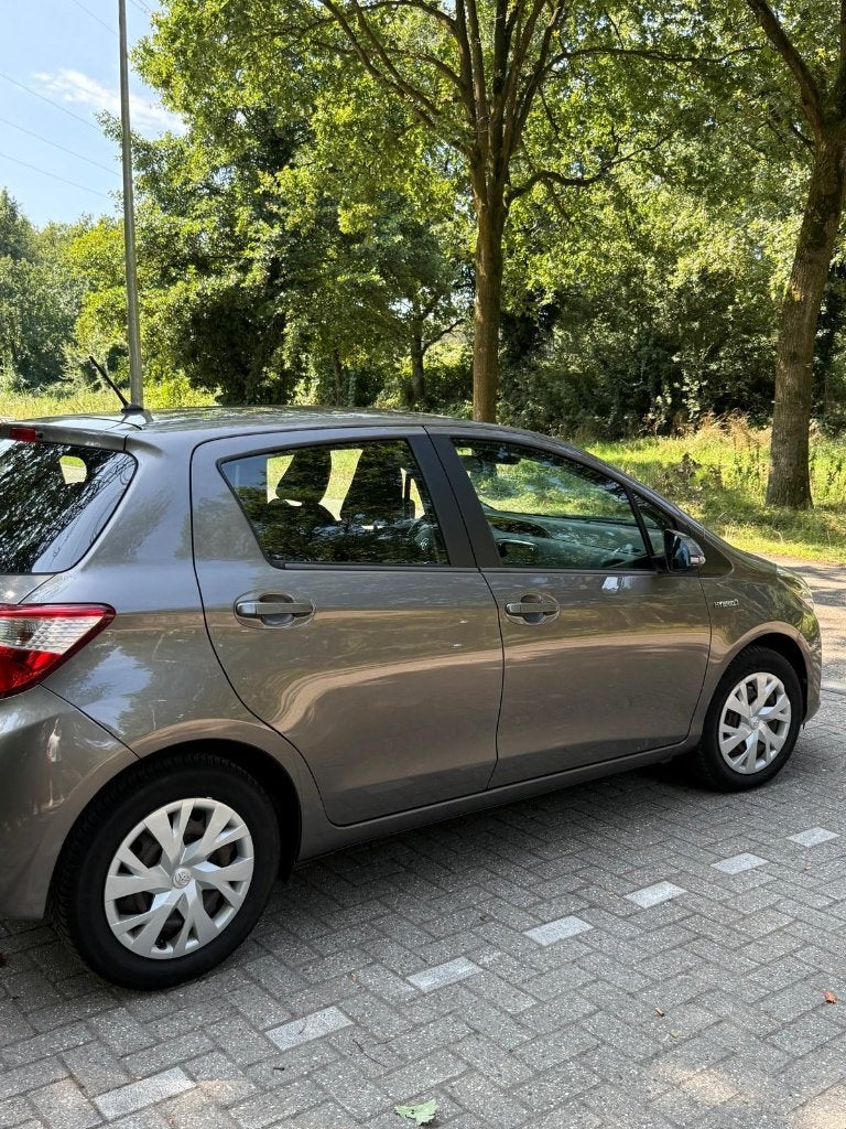 Toyota Yaris 1.5 Hybrid Automaat|APK 2028, Auto's, Toyota, Automaat, Stof, Yaris, Te koop