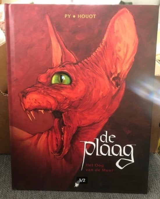 Het oog van de muur de plaag houot hardcover c9/j4/d9, Eén stripboek, Ophalen of Verzenden, Zo goed als nieuw