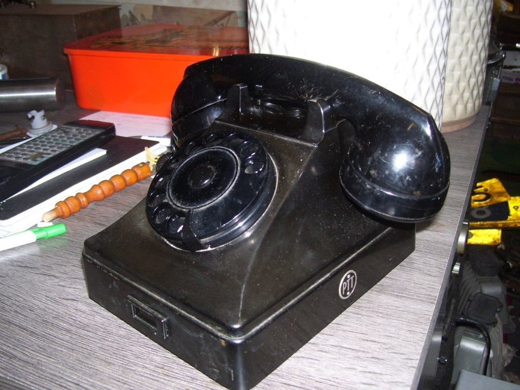 PTT TELEFOON BAKELIET, Ophalen of Verzenden, Zo goed als nieuw, Met draaischijf