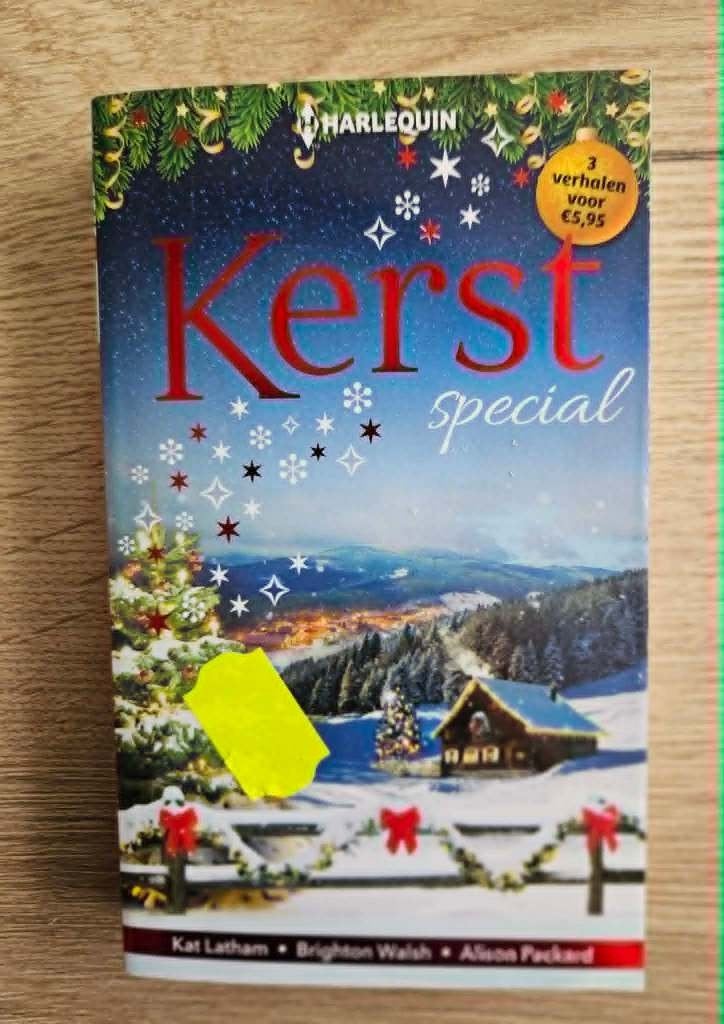 Harlequin Kerst Special, Boeken, Ophalen of Verzenden, Gelezen, Kat Latham, Brighton Walsh, Alison Packard