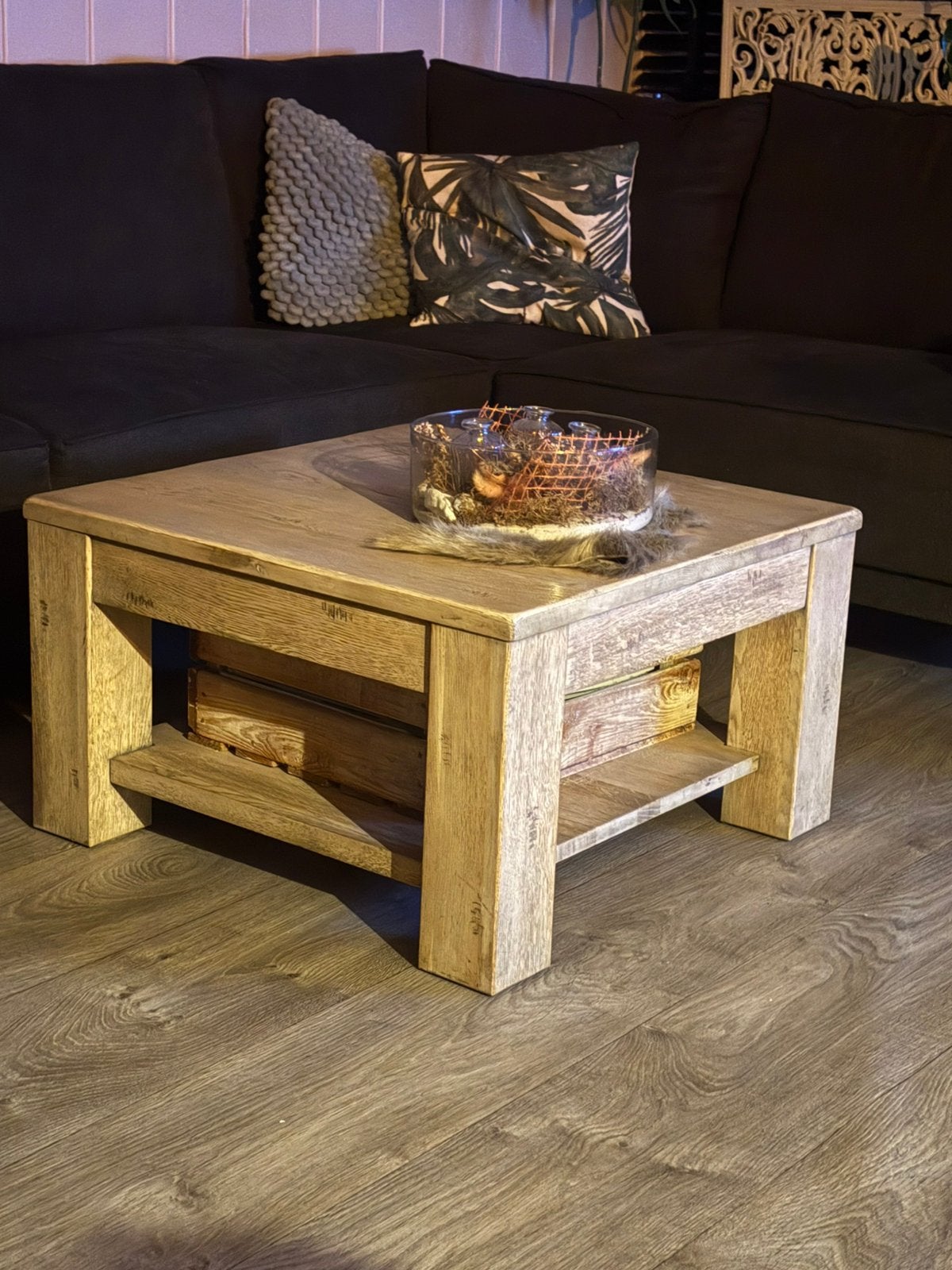 Licht eiken salontafel .. kras vrij .en sterk meubel, Ophalen