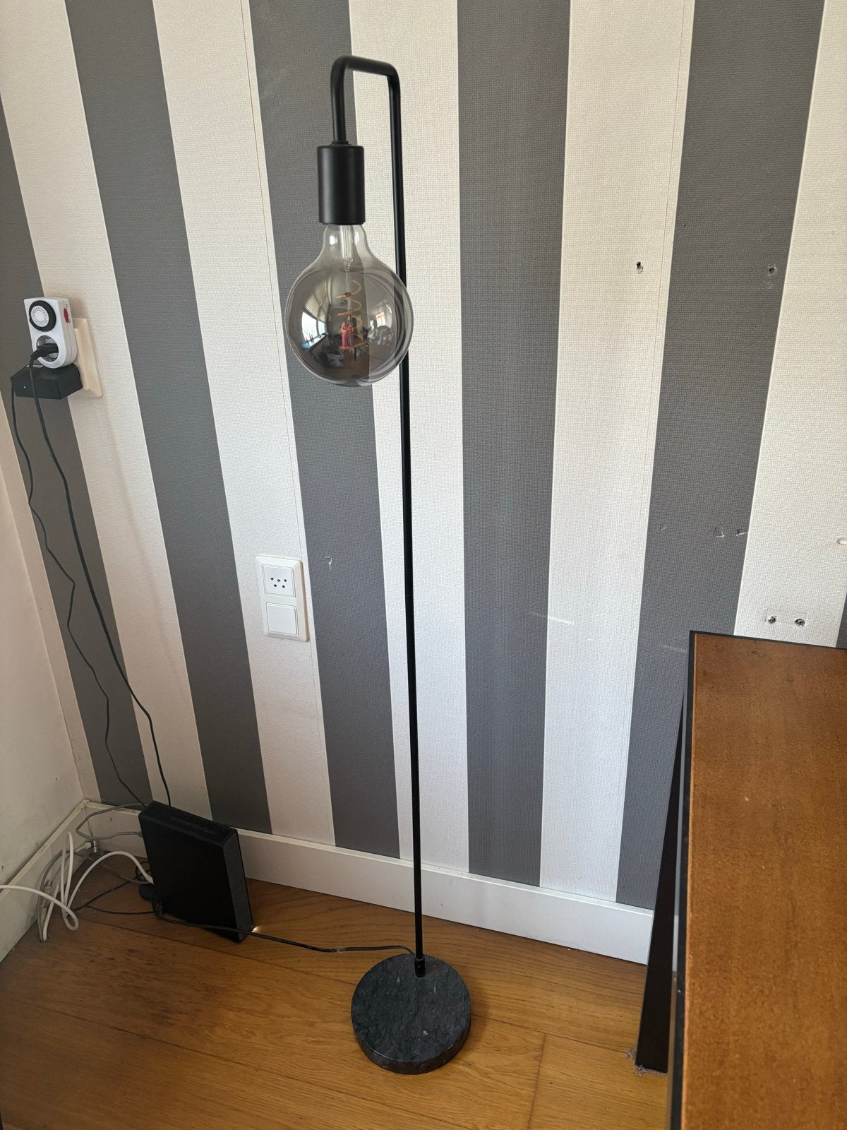 Riverdale vloerlamp met marmeren voet, Ophalen, Gebruikt, E27 (groot), Metaal