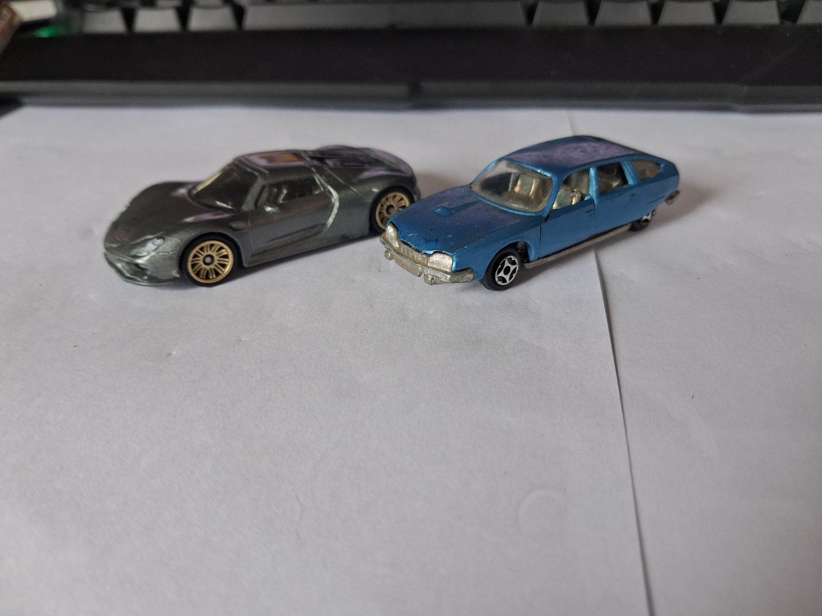 Set van 2 modelauto's: Porsche 918 Spyder en Citroën CX, Ophalen of Verzenden, Gebruikt, Auto