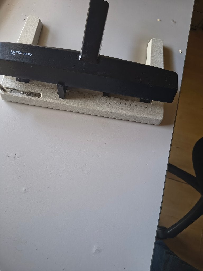 grote perforator, Ophalen, Zo goed als nieuw