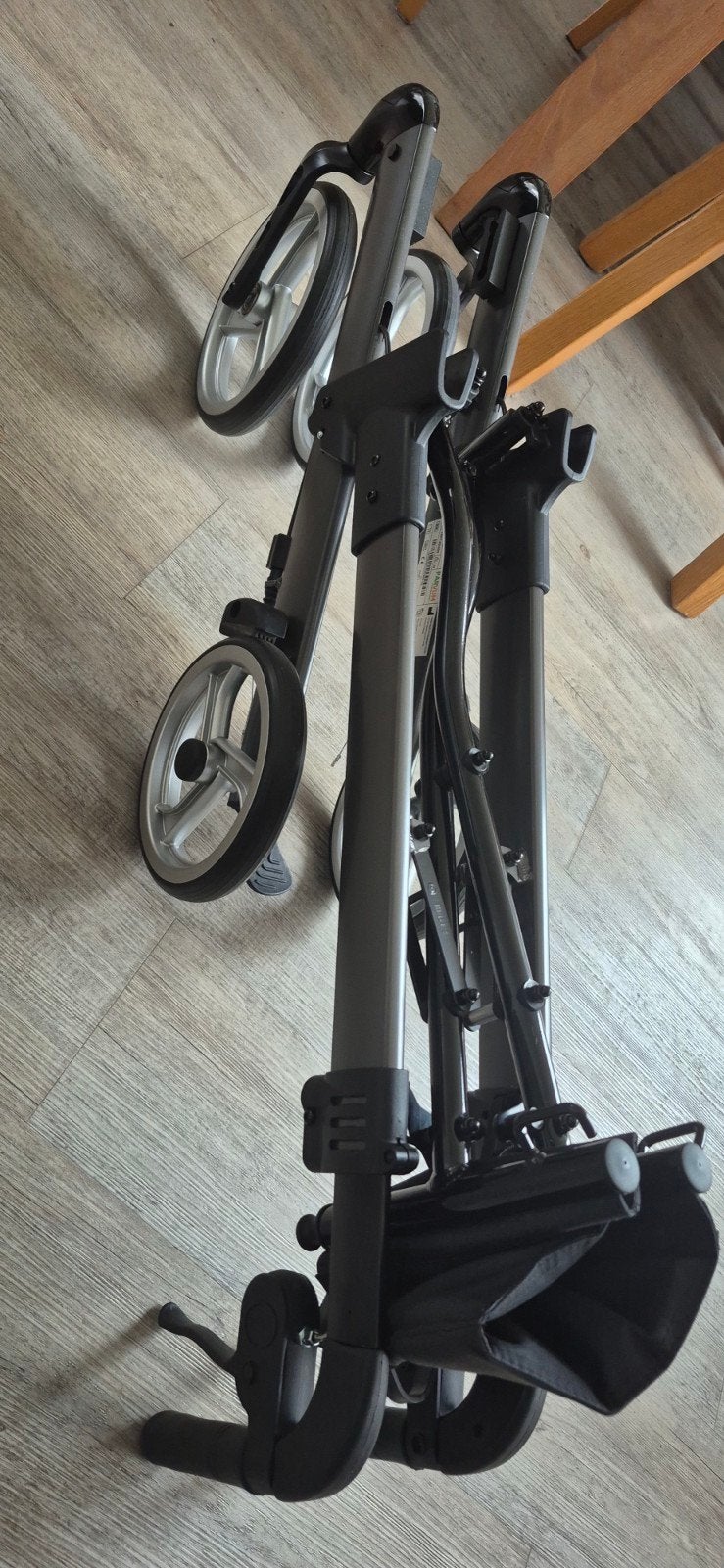 Parvum Luxo Rollator - Luxe dubbel opvouwbare rollator (7kg), Ophalen, Opvouwbaar, Zo goed als nieuw