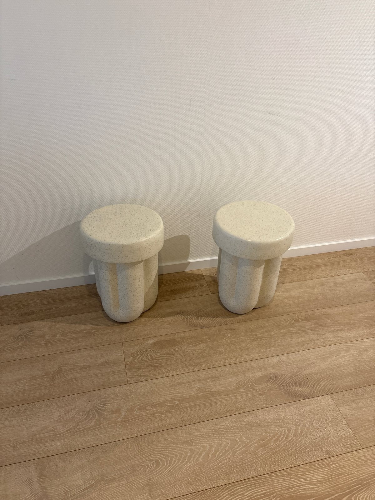 Set van 2 moderne bijzettafels/nachtkastje, Ophalen, Zo goed als nieuw, Overige materialen
