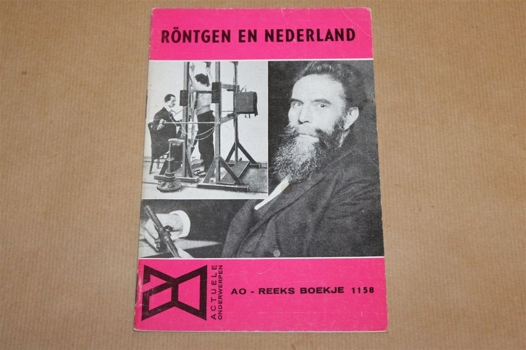 Röntgen en Nederland — Vintage Boekje Röntgenstralen 1967, Ophalen of Verzenden, Gelezen