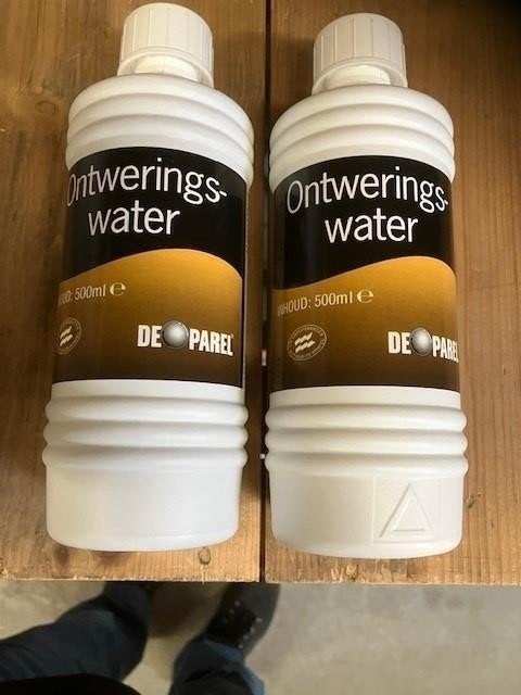 332. Partij ontweringswater, Ophalen, Nieuw