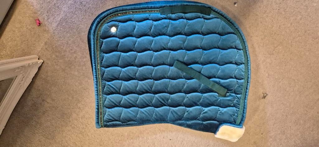 Groen velvet skøll dekje, Dieren en Toebehoren, Paarden en Pony's | Dekens en Dekjes, Full (L), Gebruikt, Schoftbescherming, Zadeldekje