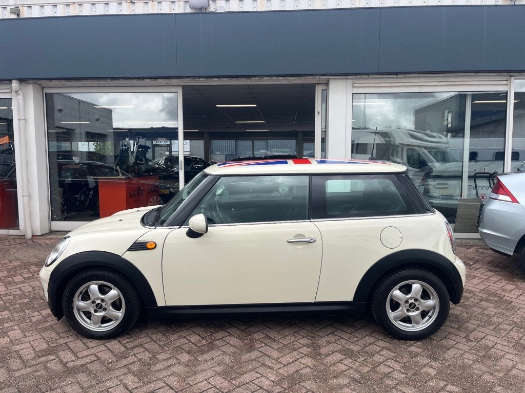 Mini COOPER 1.6 Cooper Airco El.ramen LM velgen, Voorwielaandrijving, Gebruikt, 750 kg, 4 cilinders