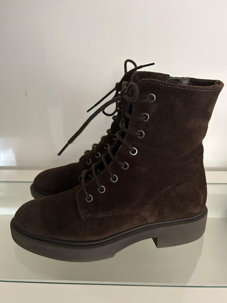 Marnelli Veterboot Bruin Suède Leer Maat 38 - Zo Goed Als Ni, Bruin, Lage of Enkellaarzen, Ophalen of Verzenden, Zo goed als nieuw