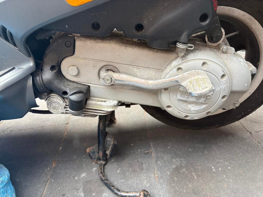 Vespa/ zip motorblok met MAAR 715 kilometer, Ophalen of Verzenden, Zo goed als nieuw, Blok, Vespa